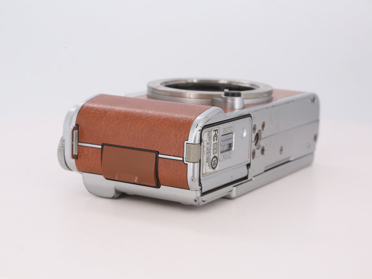 [Good, Shipping from US] Fujifilm X-M1 Camera