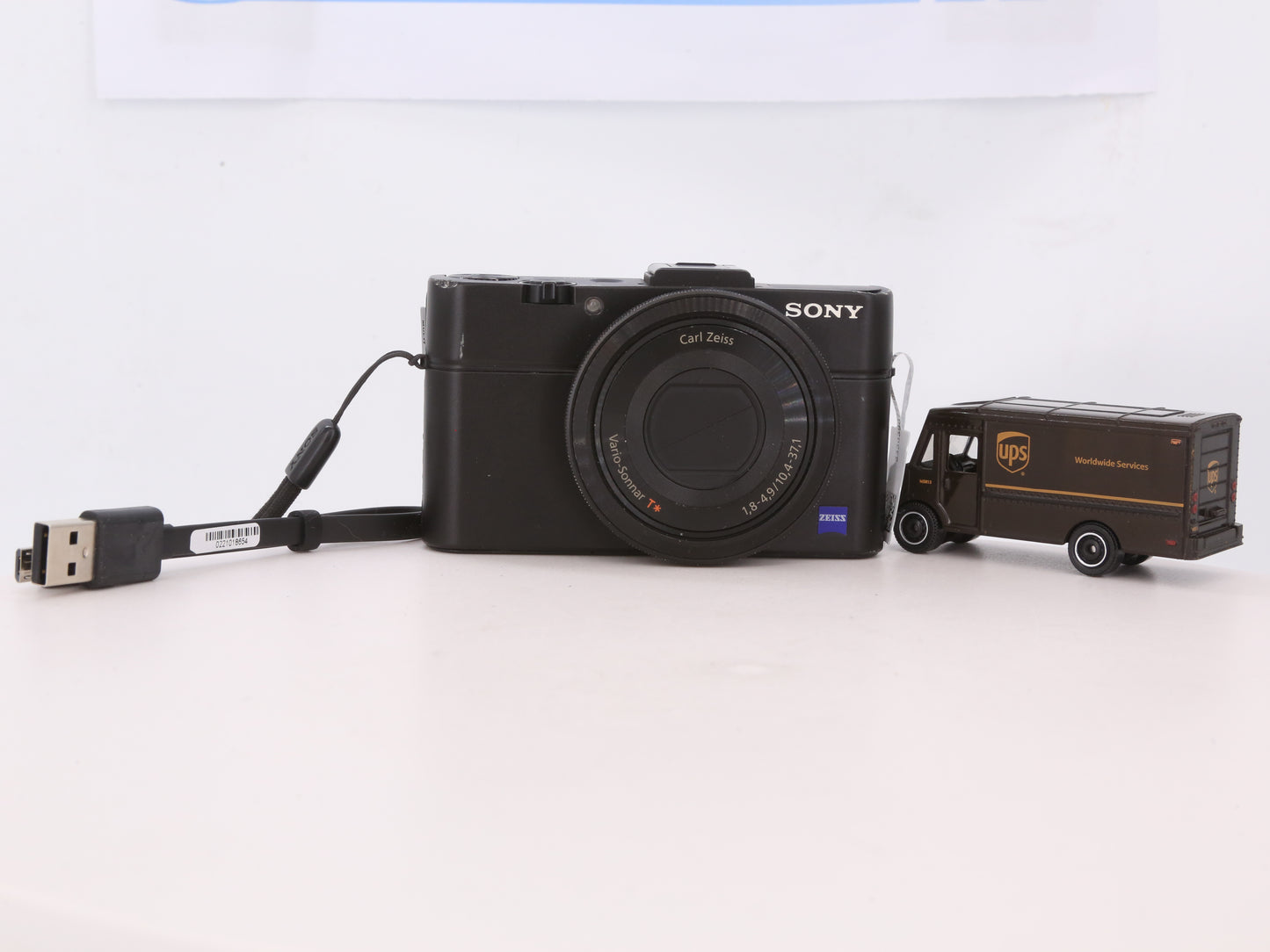 [Good, Fast Shipping] Sony DSC-RX100 II M2 Camera