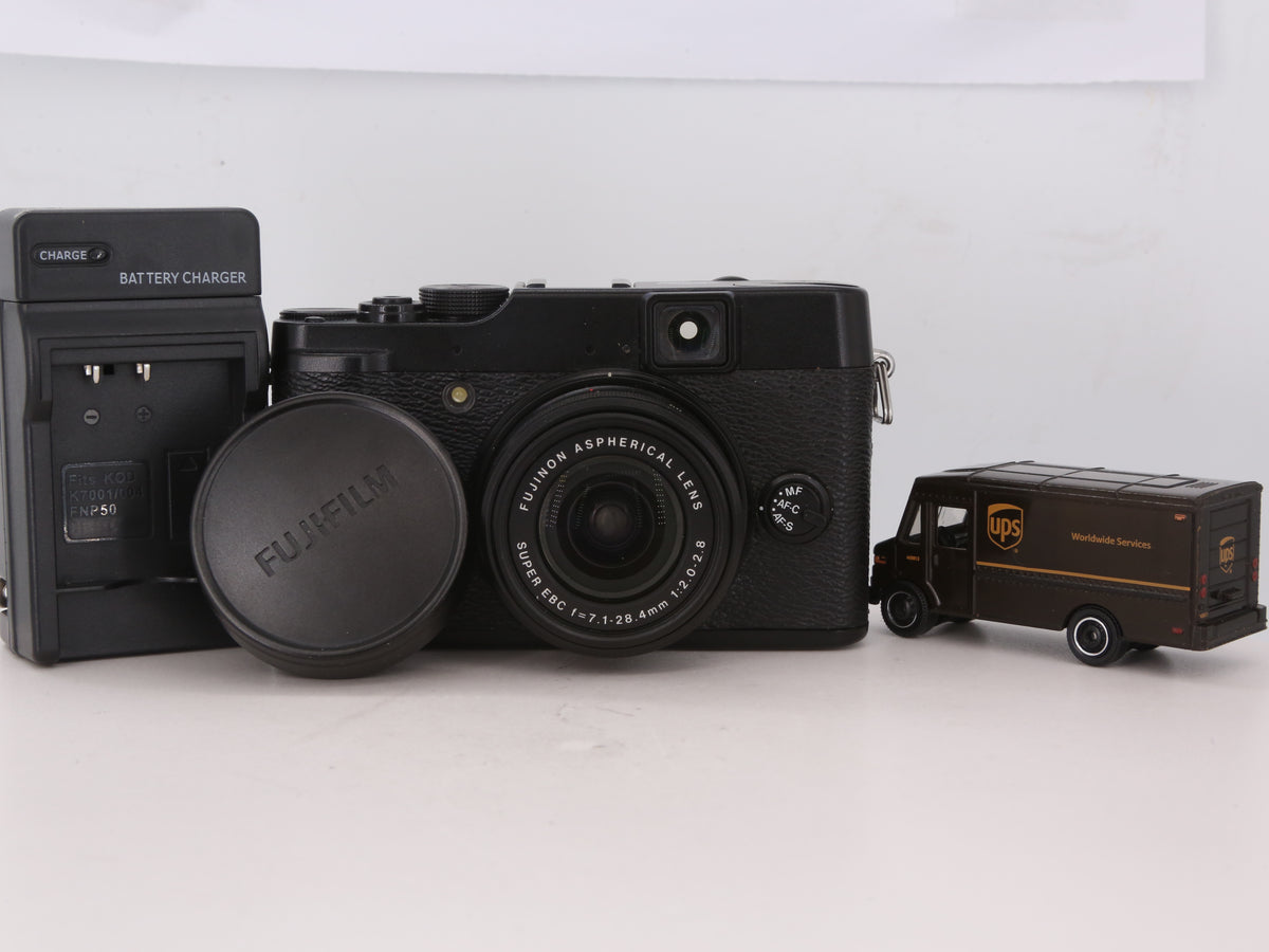 [Good, Shipping from US] Fujifilm X10 Camera