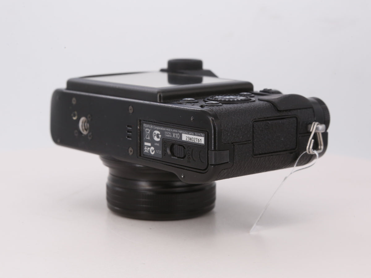 [Good, Shipping from US] Fujifilm X10 Camera