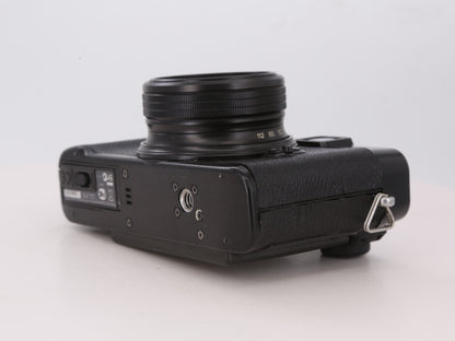[Good, Shipping from US] Fujifilm X10 Camera
