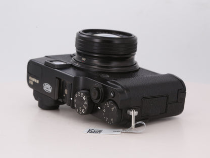 [Good, Shipping from US] Fujifilm X10 Camera