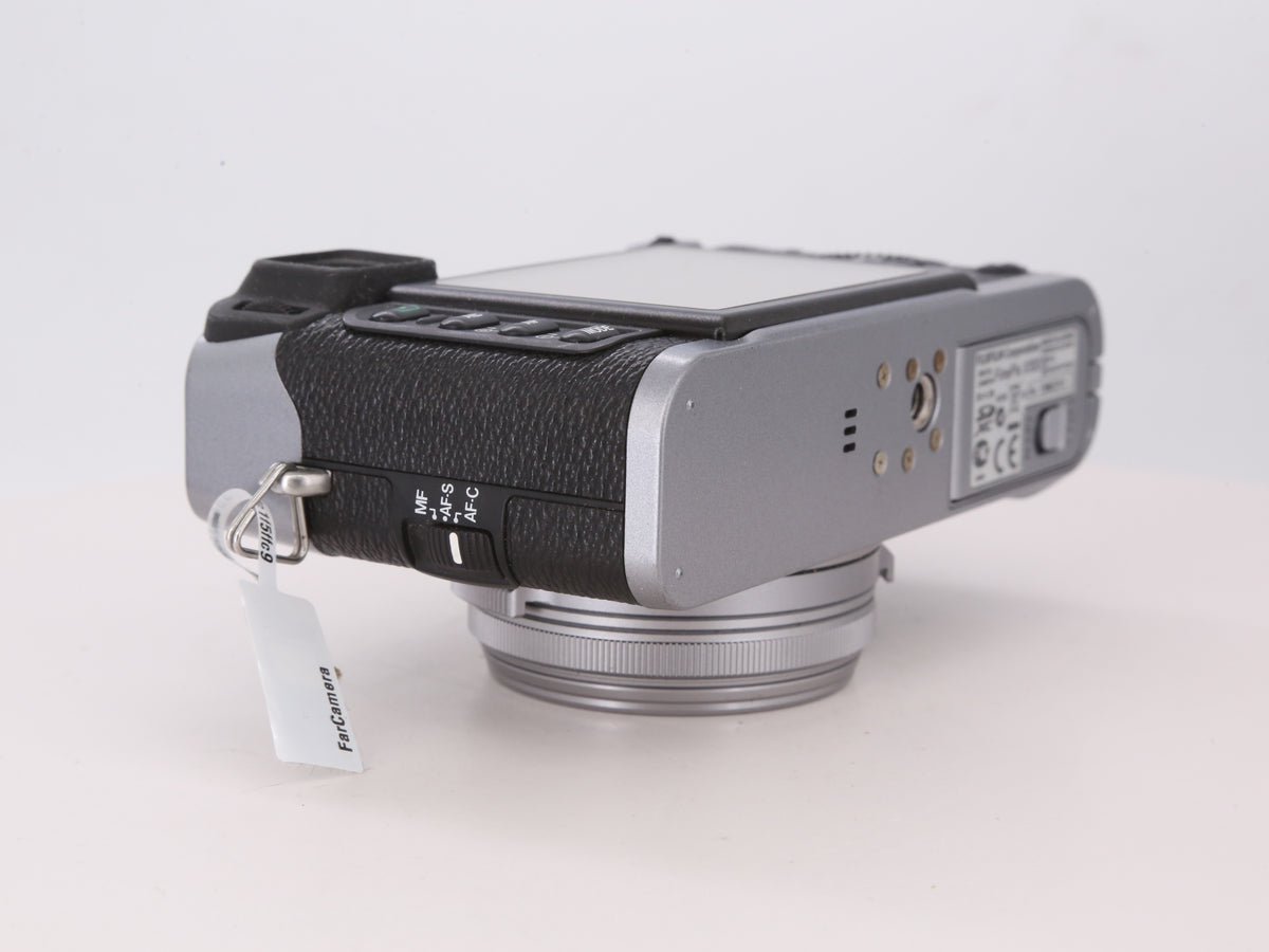 [Good, Shipping from US] Fujifilm X100 Camera