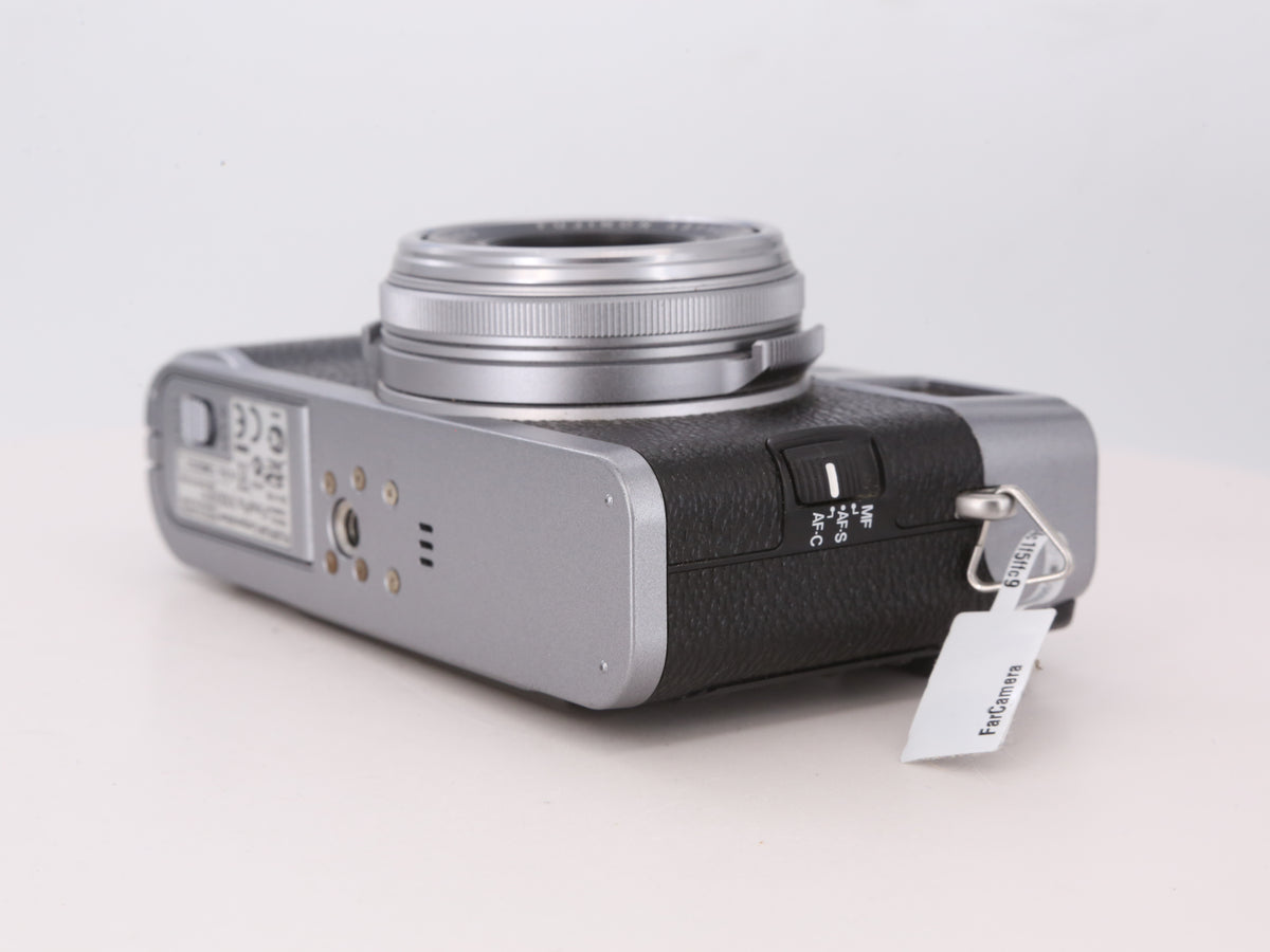 [Good, Shipping from US] Fujifilm X100 Camera