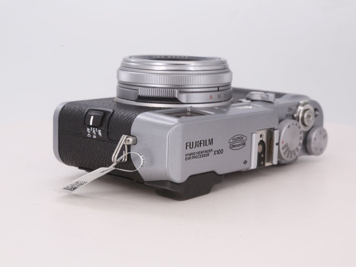 [Good, Shipping from US] Fujifilm X100 Camera