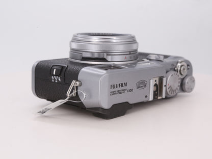 [Good, Shipping from US] Fujifilm X100 Camera