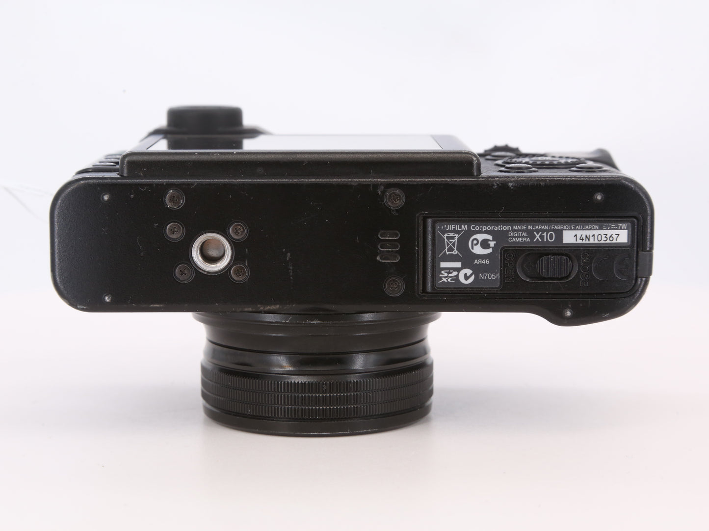 [Good, Fast Shipping] Fujifilm X10 Camera
