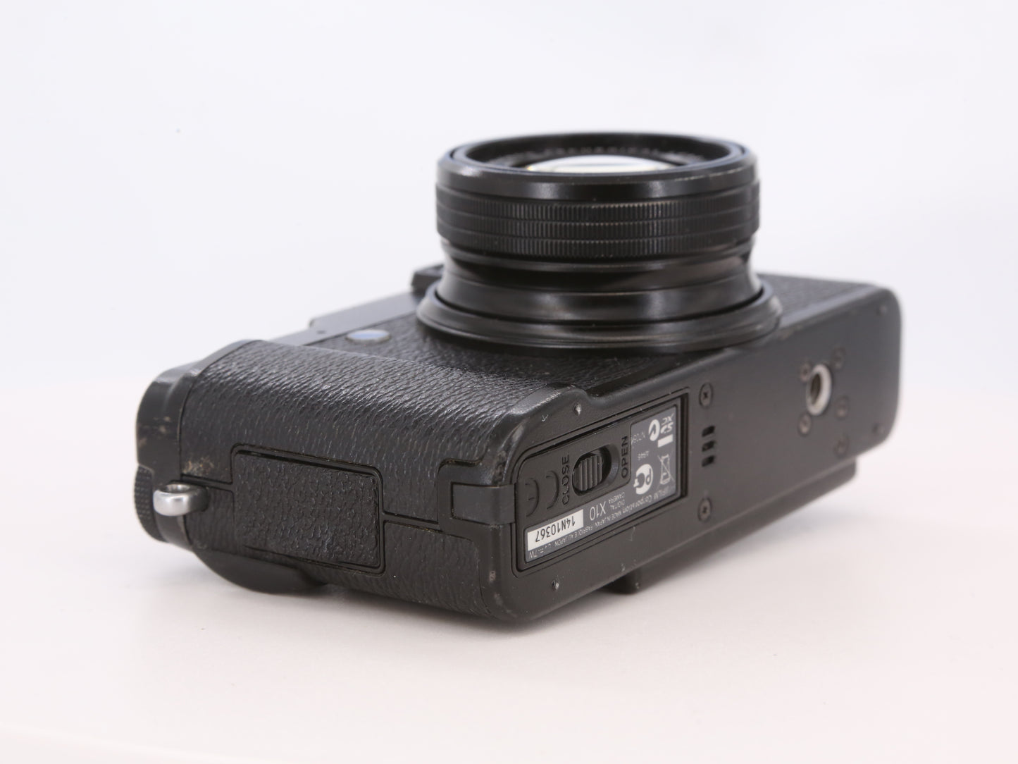 [Good, Fast Shipping] Fujifilm X10 Camera