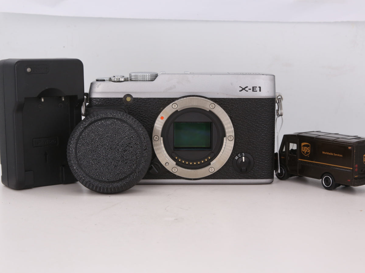 [Good, Shipping from US] Fujifilm X-E1 Camera