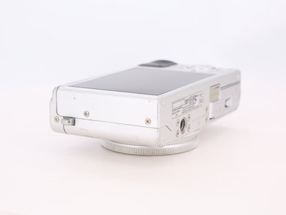 [Good, Fast Shipping] Fujifilm XQ1 Camera