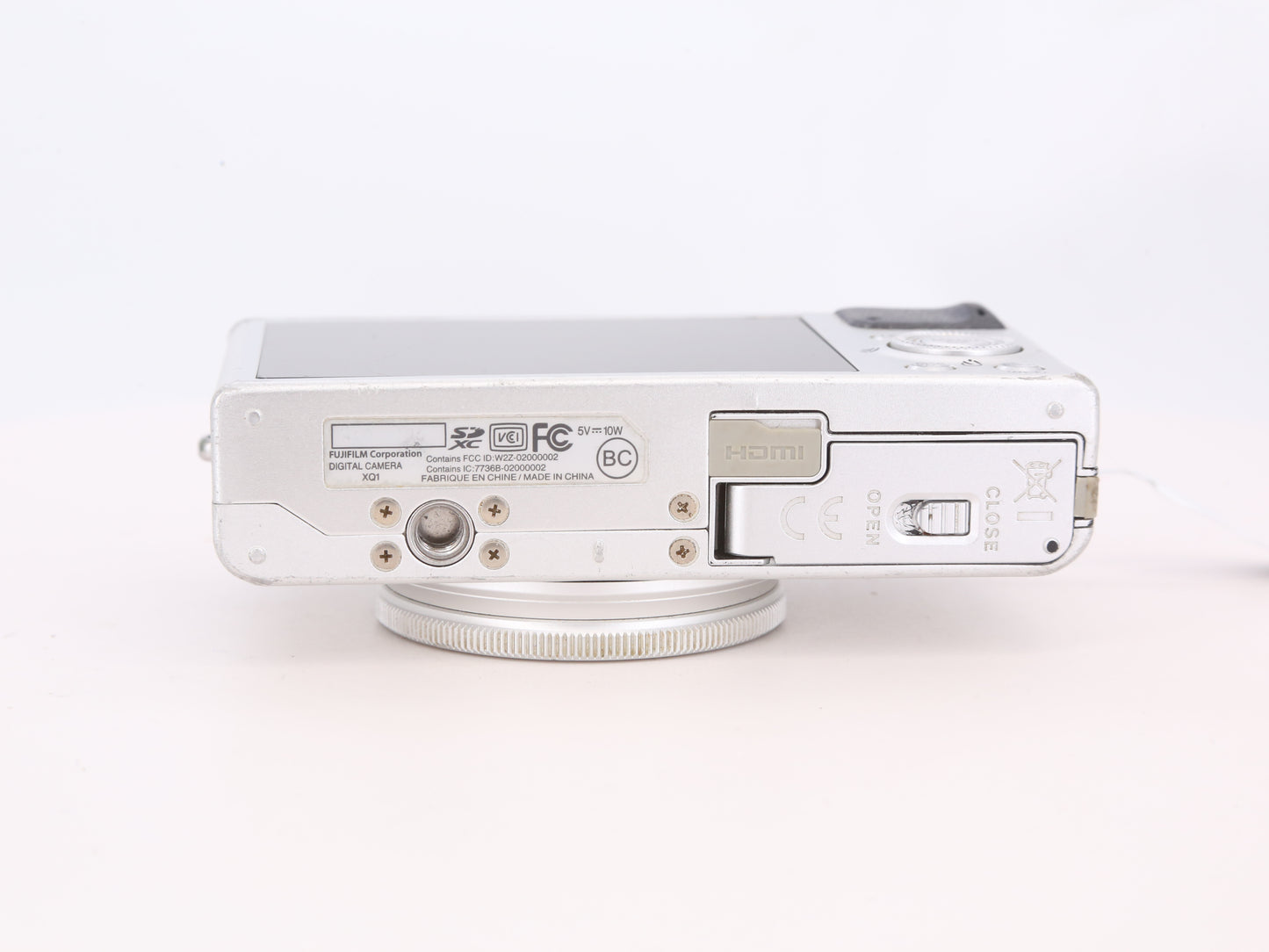 [Good, Fast Shipping] Fujifilm XQ1 Camera