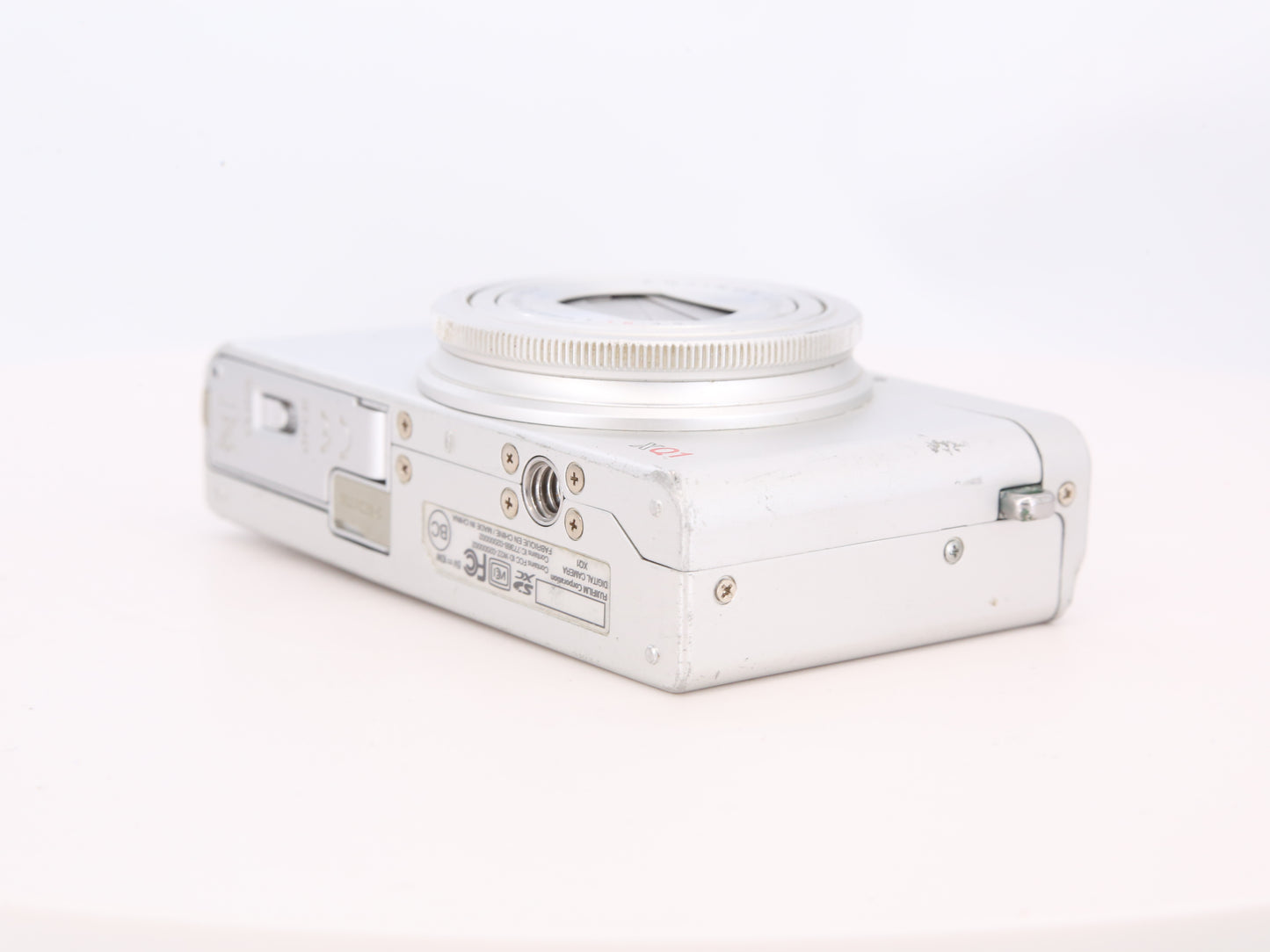 [Good, Fast Shipping] Fujifilm XQ1 Camera