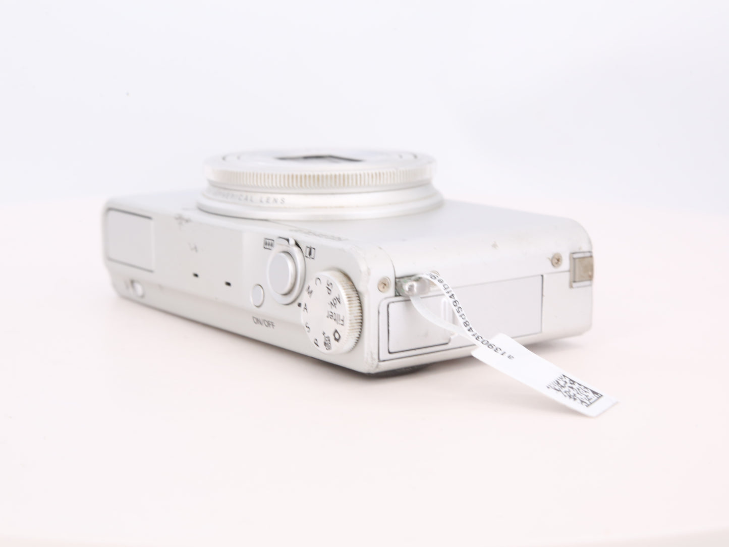[Good, Fast Shipping] Fujifilm XQ1 Camera