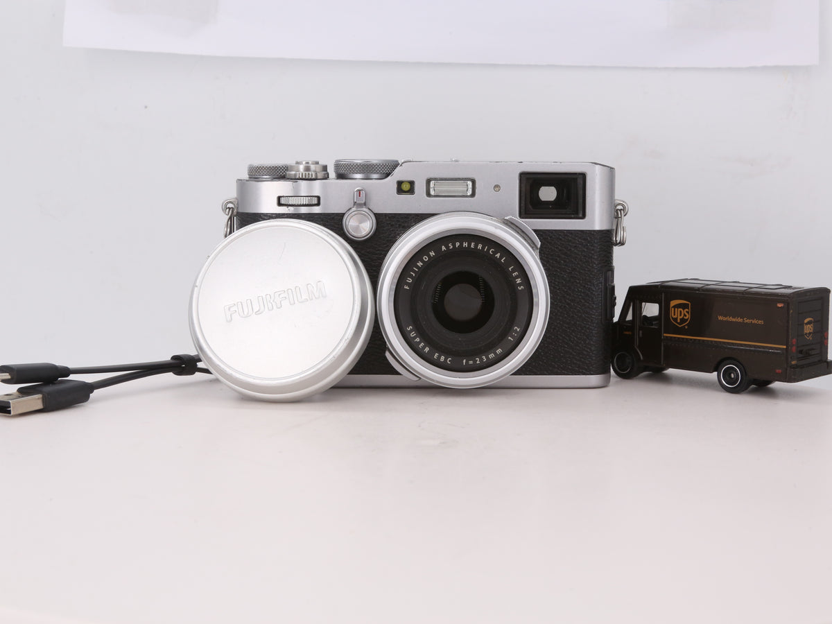 [Good, Shipping from US] Fujifilm X100F Camera