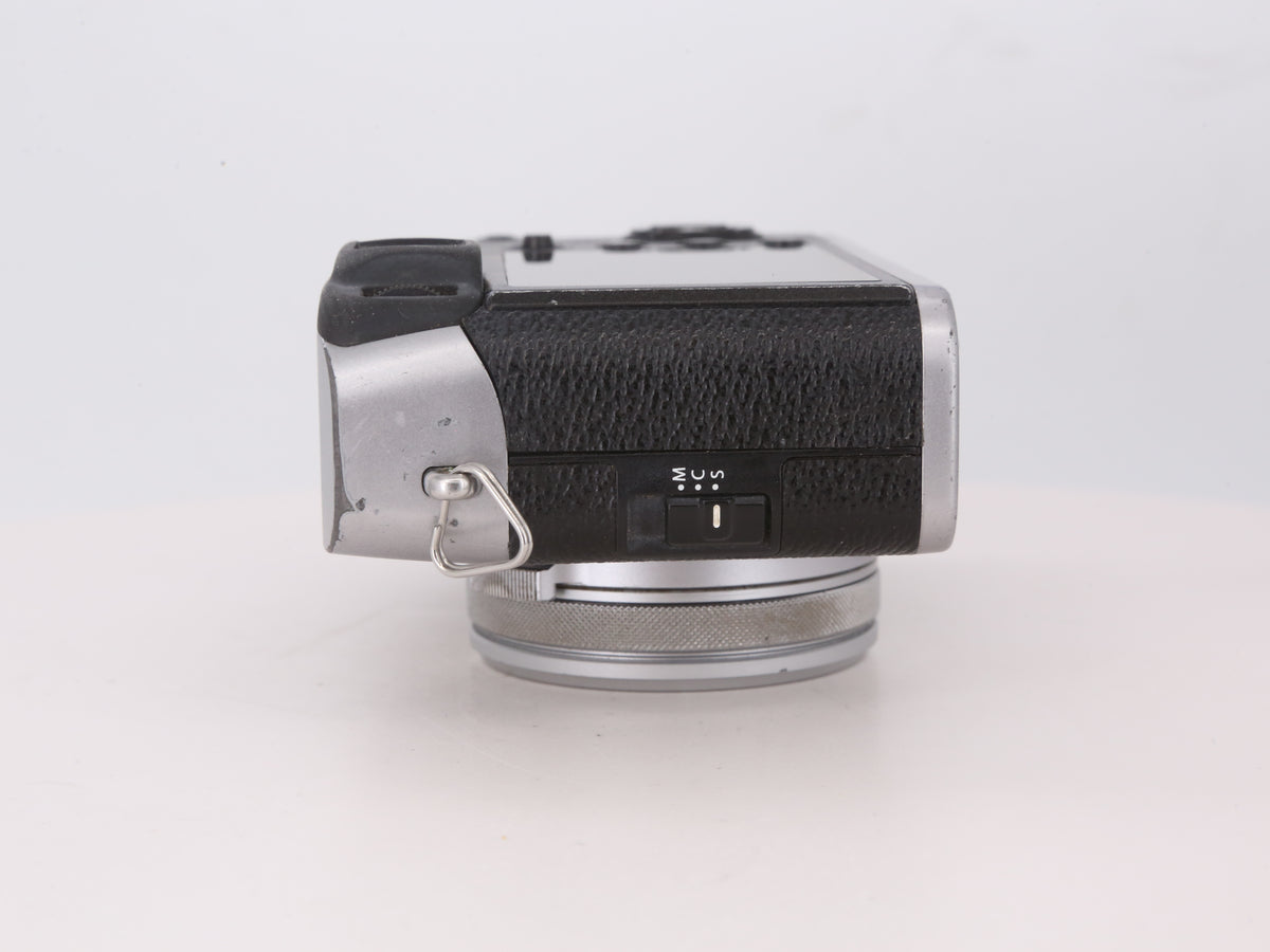 [Good, Shipping from US] Fujifilm X100F Camera