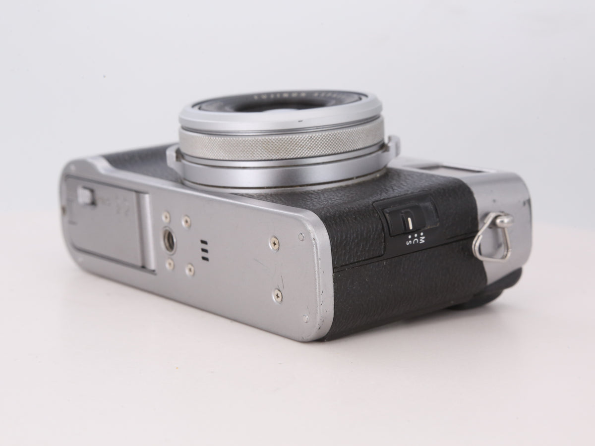 [Good, Shipping from US] Fujifilm X100F Camera