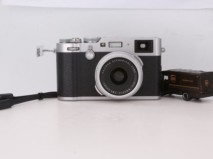 [Good, Shipping from US] Fujifilm X100F Camera