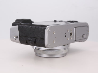 [Good, Shipping from US] Fujifilm X100F Camera