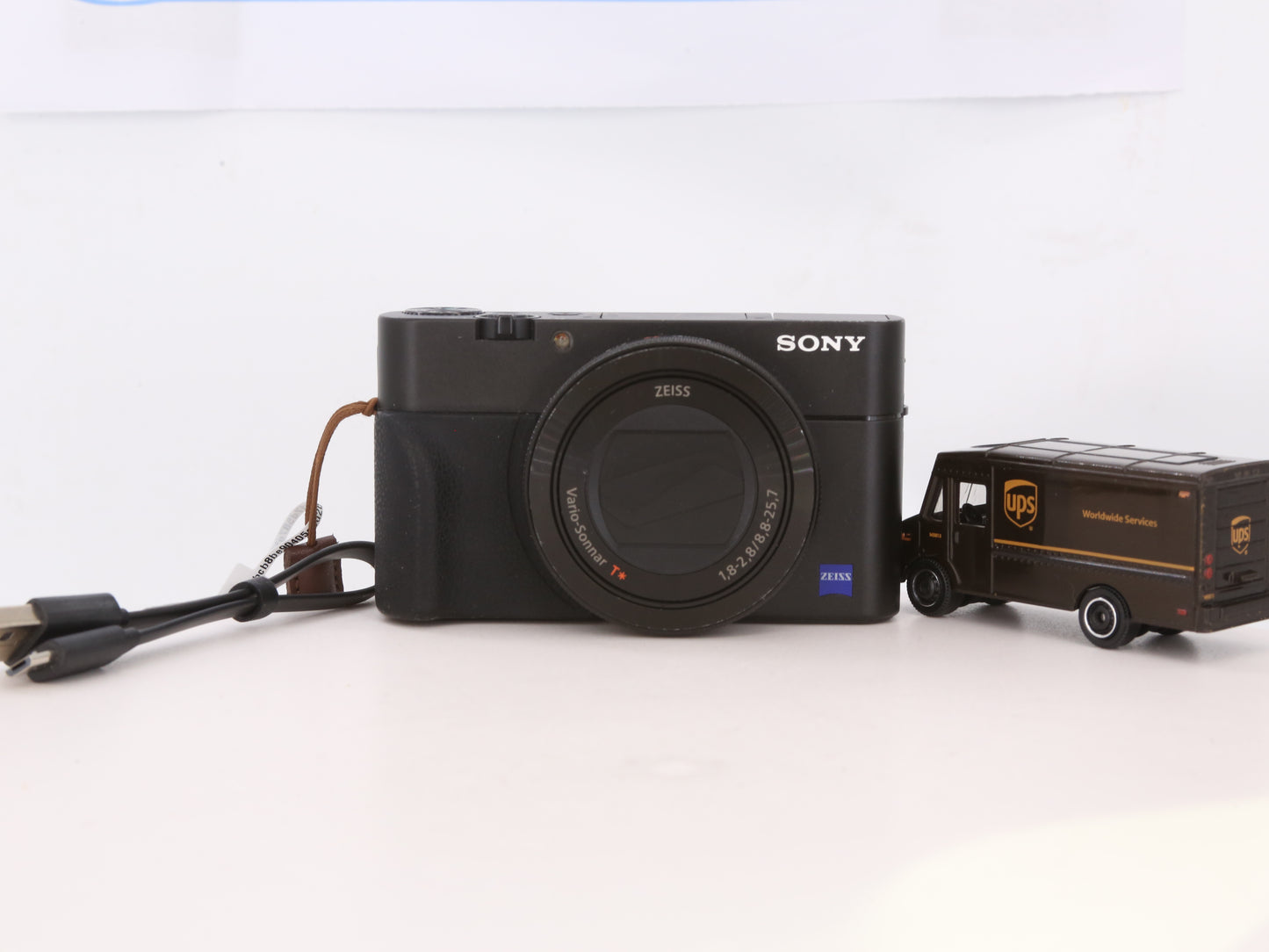 [Good, Fast Shipping] Sony DSC-RX100 V M5 Camera