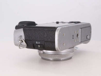 [Good, Shipping from US] Fujifilm X100F Camera