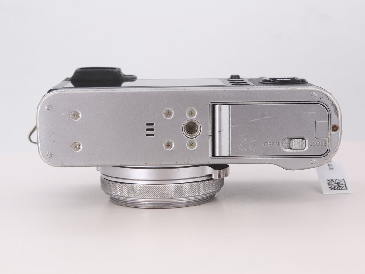 [Good, Shipping from US] Fujifilm X100F Camera