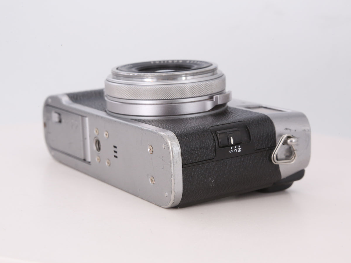 [Good, Shipping from US] Fujifilm X100F Camera