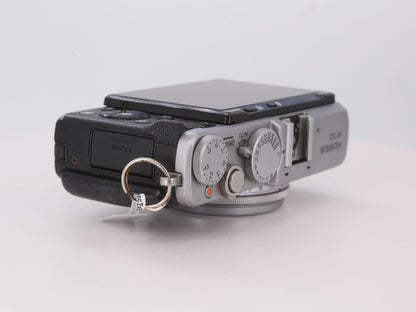 [Good, Shipping from US] Fujifilm X70 Camera