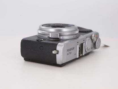 [Good, Shipping from US] Fujifilm X70 Camera