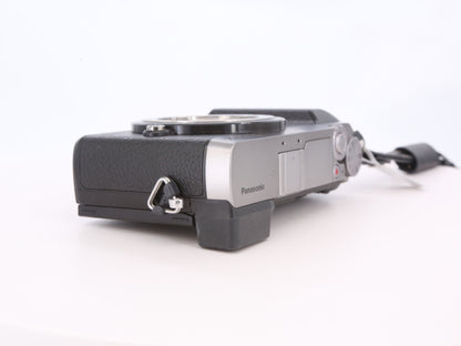 [Good, Fast Shipping] Panasonic Lumix GX85 Camera