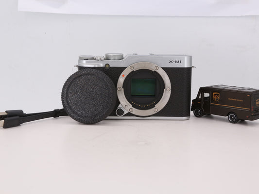 [Good, Shipping from US] Fujifilm X-M1 Camera