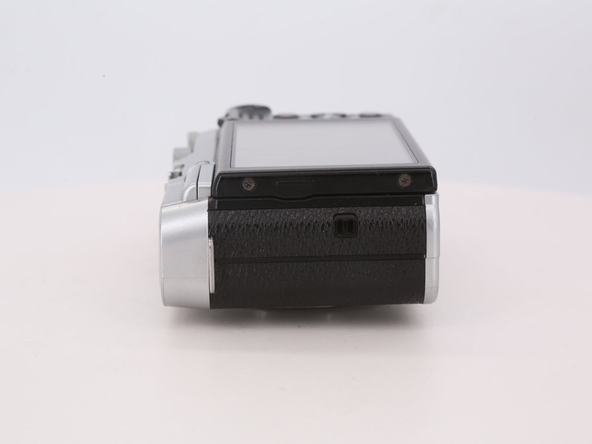 [Good, Shipping from US] Fujifilm X-M1 Camera