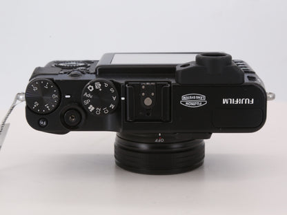 [Good, Shipping from US] Fujifilm X20 Camera