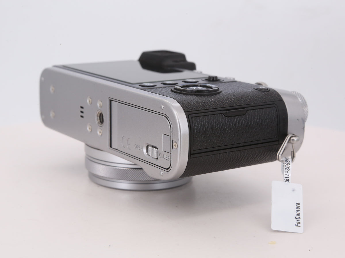 [Good, Shipping from US] Fujifilm X100F Camera