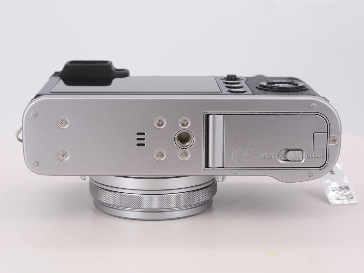 [Good, Shipping from US] Fujifilm X100F Camera