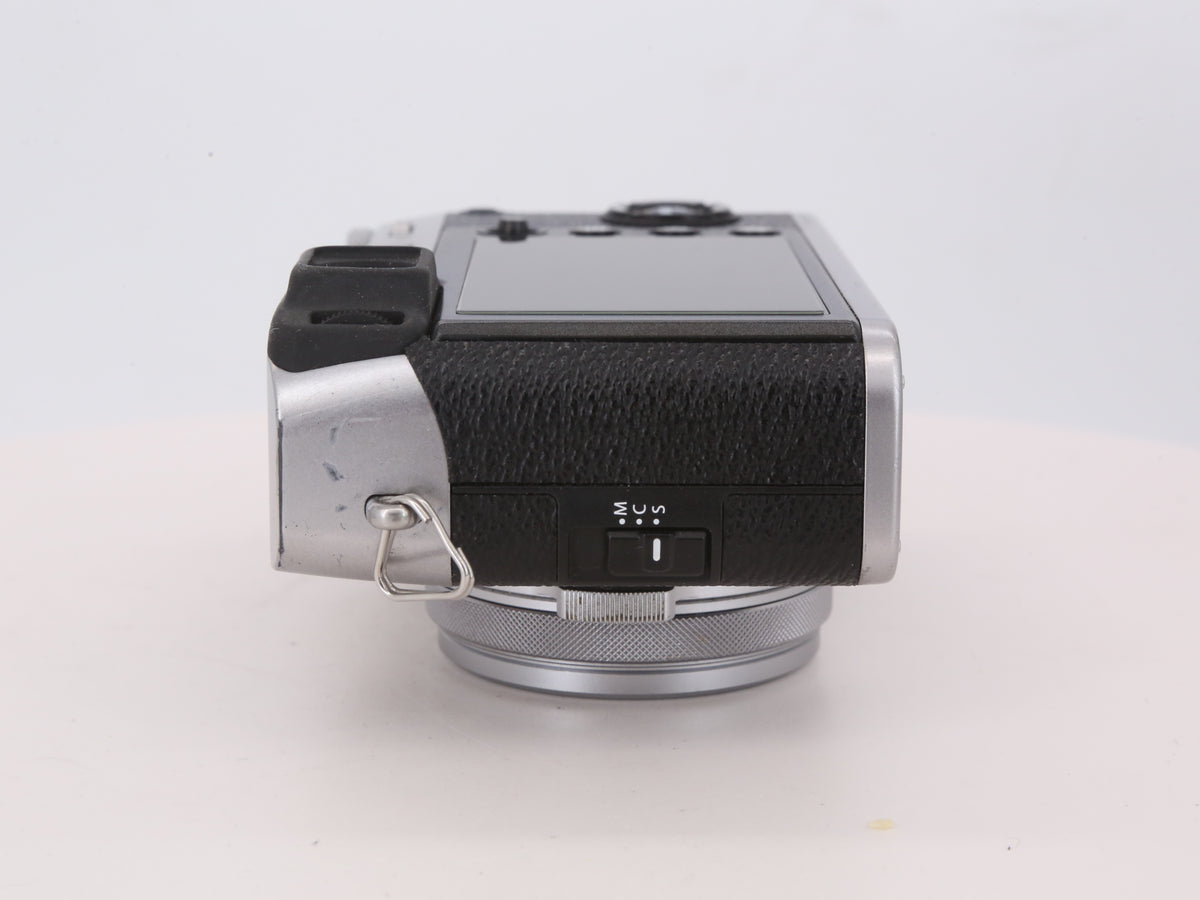 [Good, Shipping from US] Fujifilm X100F Camera