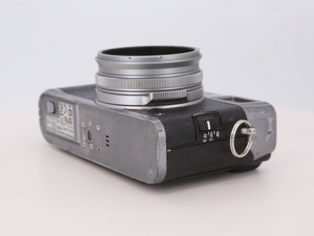 [Good, Shipping from US] Fujifilm X100S Camera