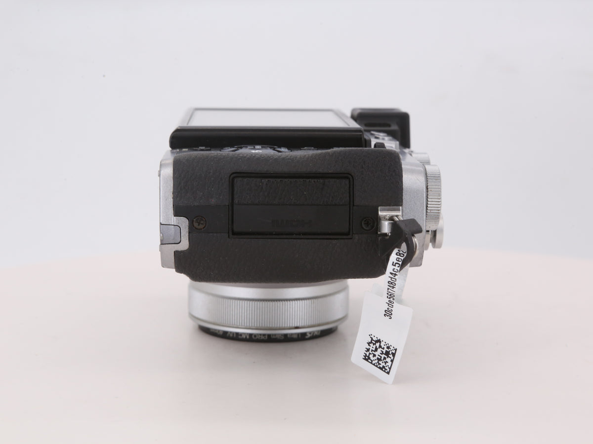 [Good, Shipping from US] Fujifilm X30 Camera