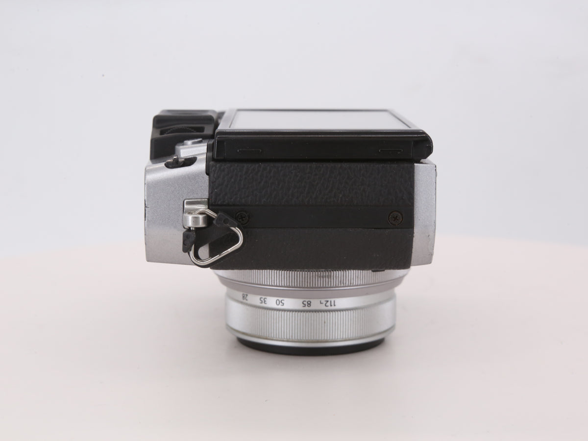 [Good, Shipping from US] Fujifilm X30 Camera