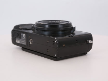 [Good, Shipping from US] Fujifilm X70 Camera