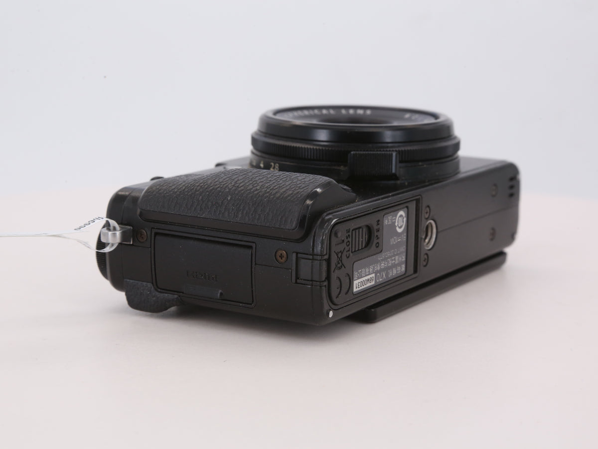 [Good, Shipping from US] Fujifilm X70 Camera