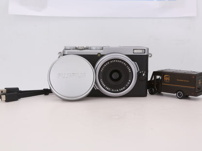[Good, Shipping from US] Fujifilm X70 Camera