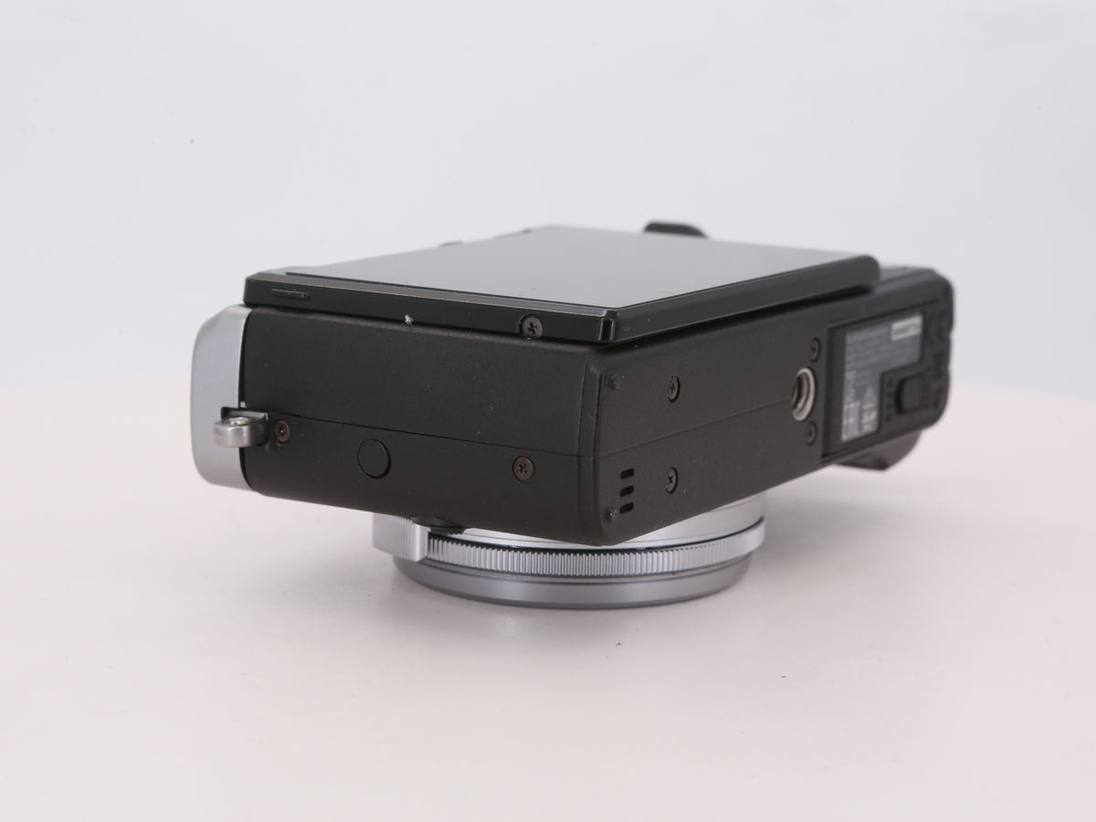 [Good, Shipping from US] Fujifilm X70 Camera