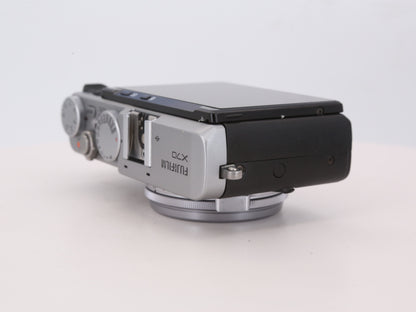 [Good, Shipping from US] Fujifilm X70 Camera