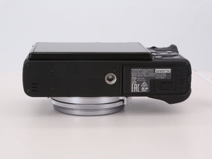 [Good, Shipping from US] Fujifilm X70 Camera