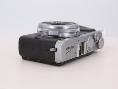 [Good, Shipping from US] Fujifilm X70 Camera