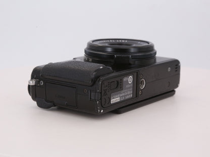 [Good, Shipping from US] Fujifilm X70 Camera