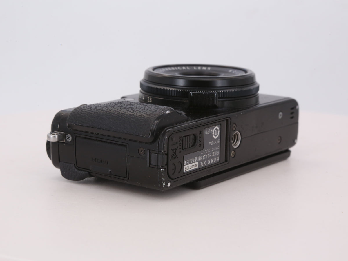 [Good, Shipping from US] Fujifilm X70 Camera