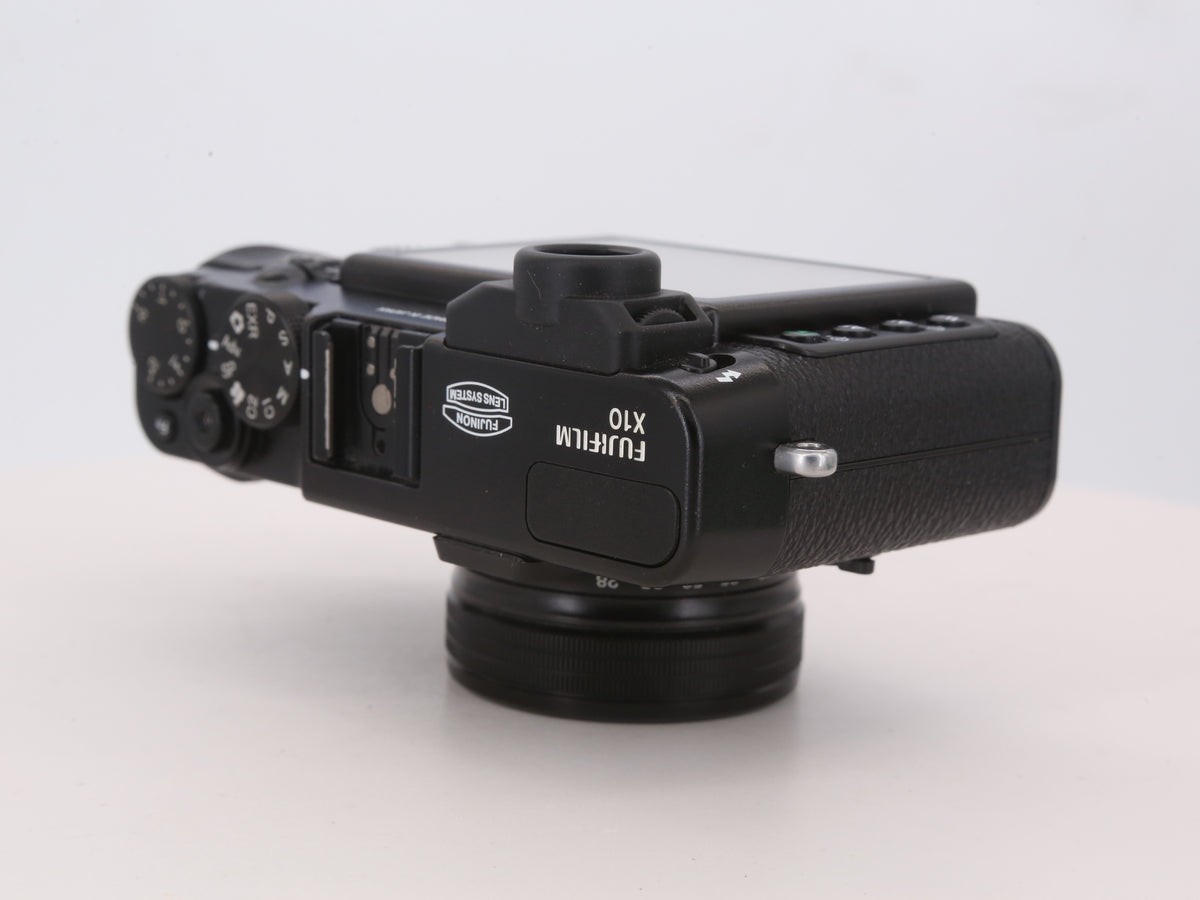 [Good, Shipping from US] Fujifilm X10 Camera