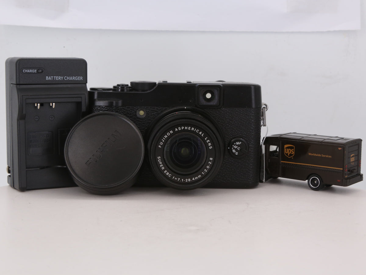 [Good, Shipping from US] Fujifilm X10 Camera