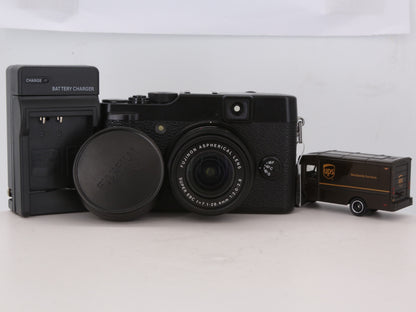 [Good, Shipping from US] Fujifilm X10 Camera